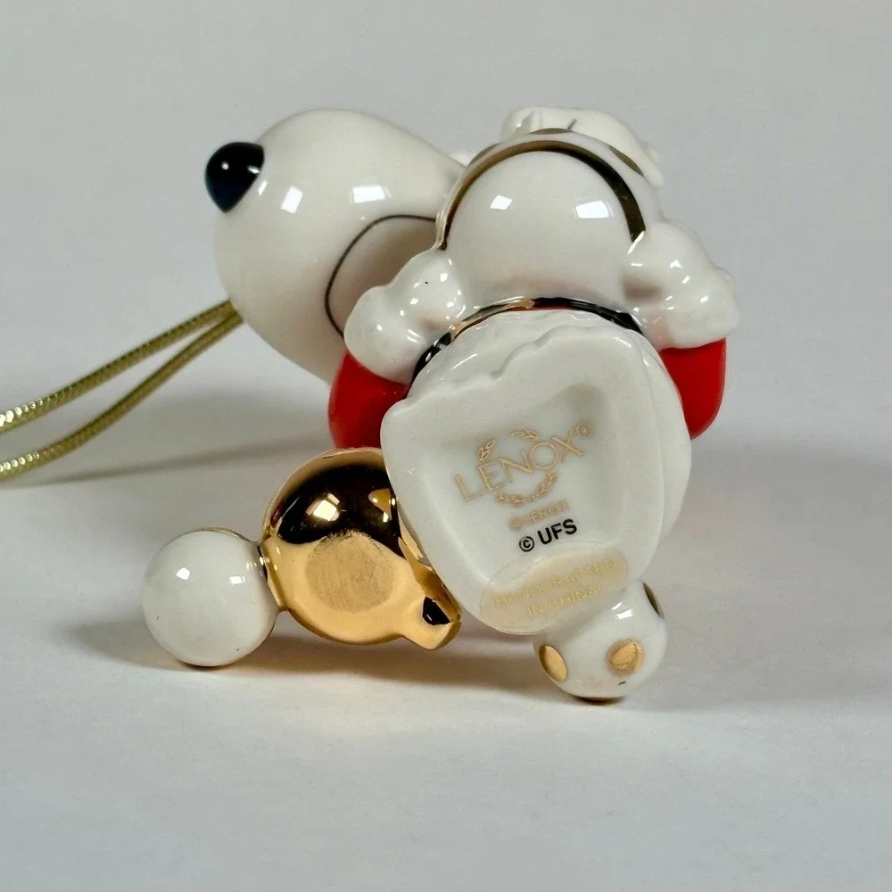 Lenox Peanuts SNOOPY'S CHRISTMAS SPIRIT Christmas‎ Ornament Gold Accents in Box